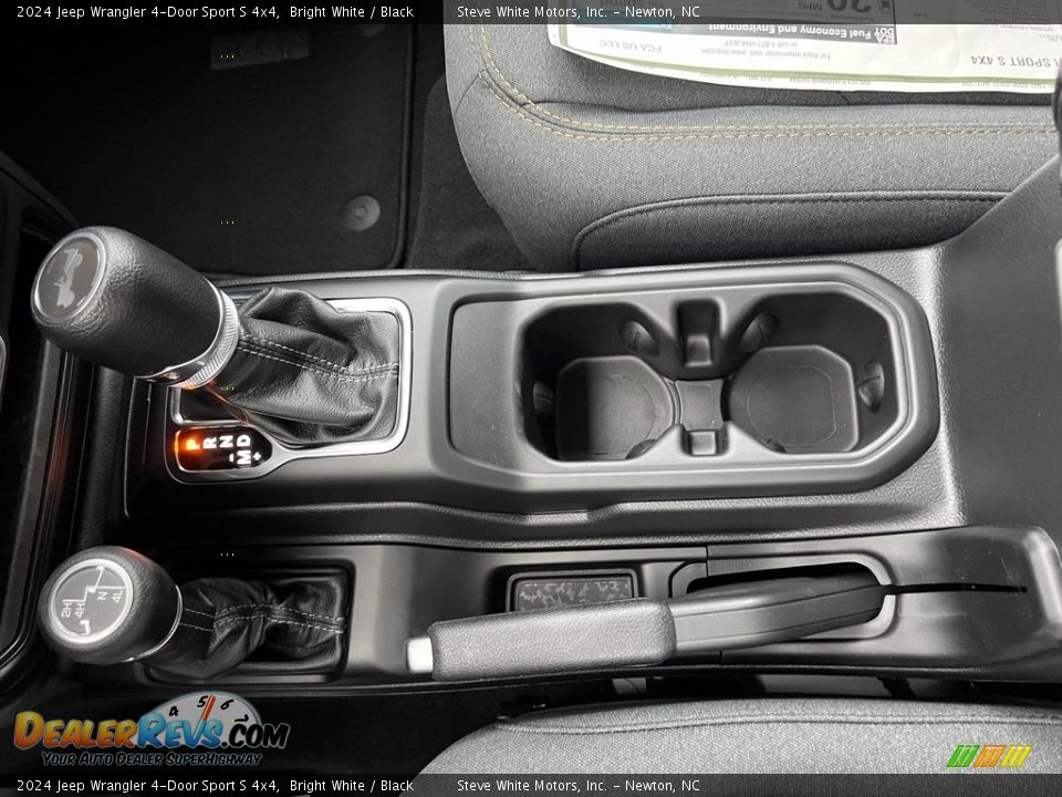 2024 Jeep Wrangler 4-Door Sport S 4x4 Shifter Photo #24