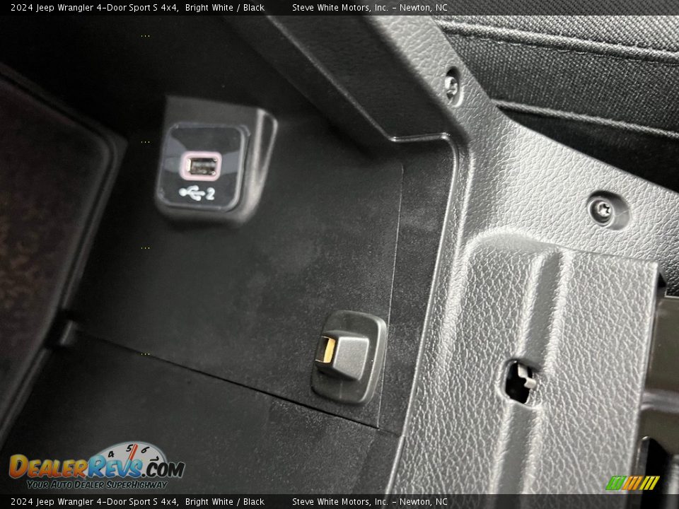 2024 Jeep Wrangler 4-Door Sport S 4x4 Bright White / Black Photo #25