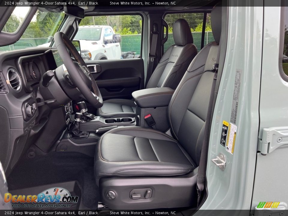 Front Seat of 2024 Jeep Wrangler 4-Door Sahara 4x4 Photo #10