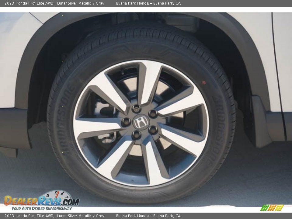 2023 Honda Pilot Elite AWD Wheel Photo #11