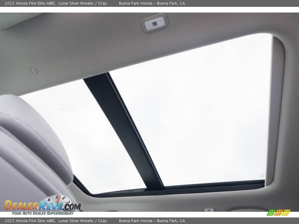 Sunroof of 2023 Honda Pilot Elite AWD Photo #30