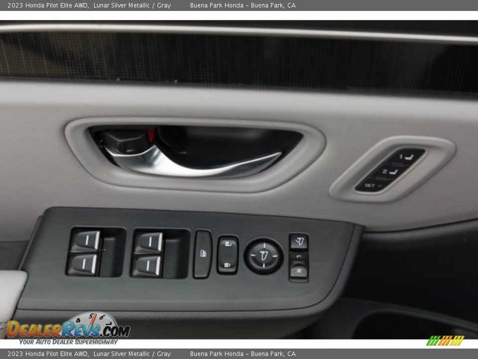 Door Panel of 2023 Honda Pilot Elite AWD Photo #34