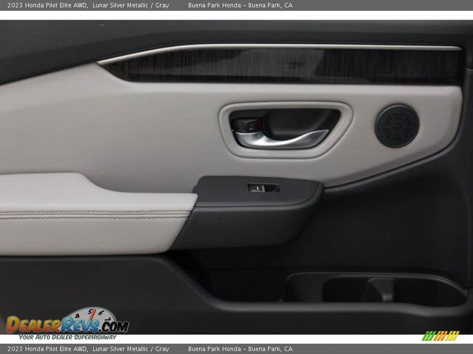 Door Panel of 2023 Honda Pilot Elite AWD Photo #35