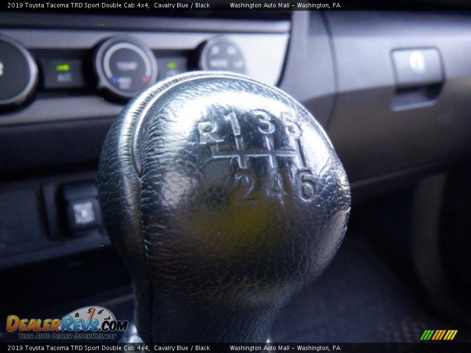 2019 Toyota Tacoma TRD Sport Double Cab 4x4 Shifter Photo #19