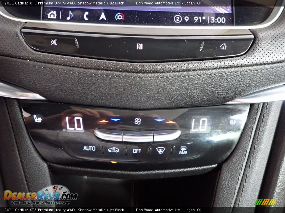Controls of 2021 Cadillac XT5 Premium Luxury AWD Photo #21