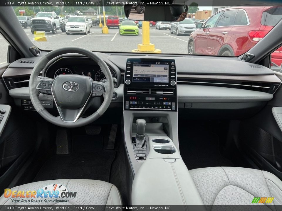 Dashboard of 2019 Toyota Avalon Limited Photo #17
