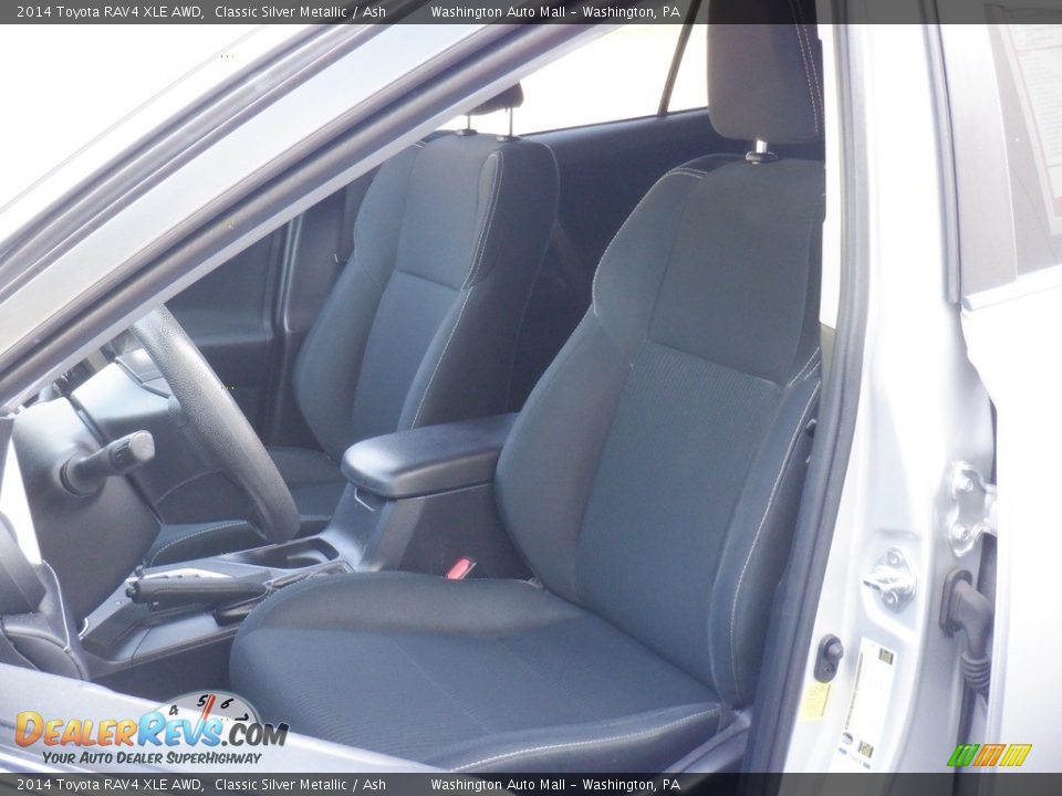 2014 Toyota RAV4 XLE AWD Classic Silver Metallic / Ash Photo #24