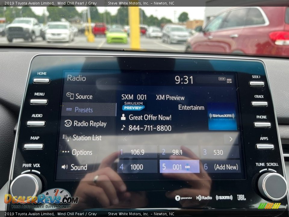 2019 Toyota Avalon Limited Wind Chill Pearl / Gray Photo #21