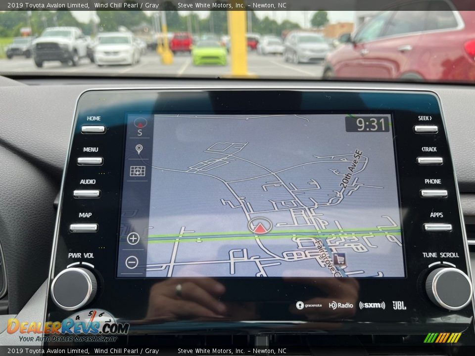 Navigation of 2019 Toyota Avalon Limited Photo #22