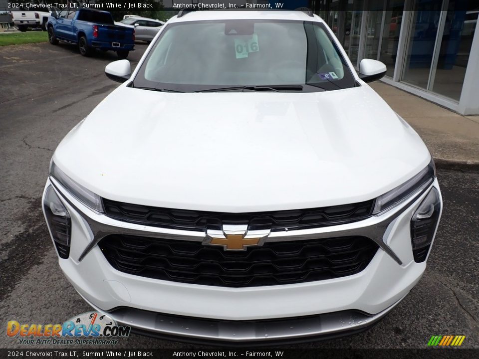 2024 Chevrolet Trax LT Summit White / Jet Black Photo #9