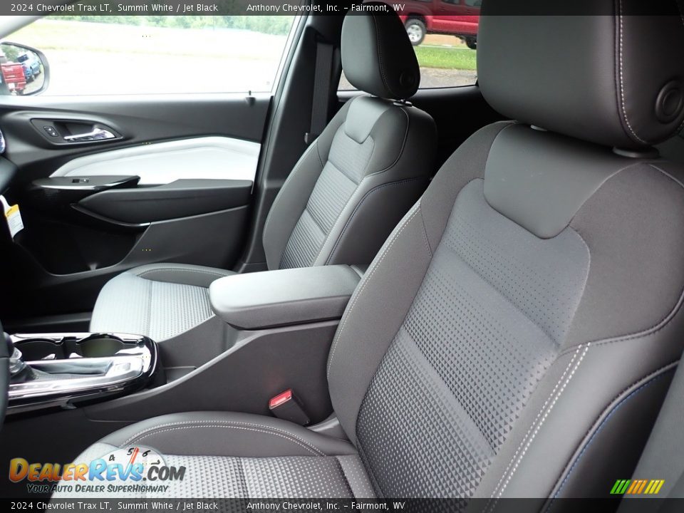 Front Seat of 2024 Chevrolet Trax LT Photo #11