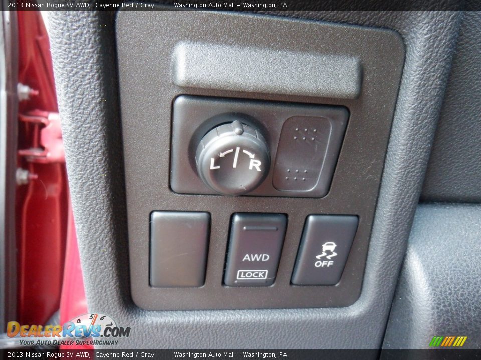2013 Nissan Rogue SV AWD Cayenne Red / Gray Photo #5