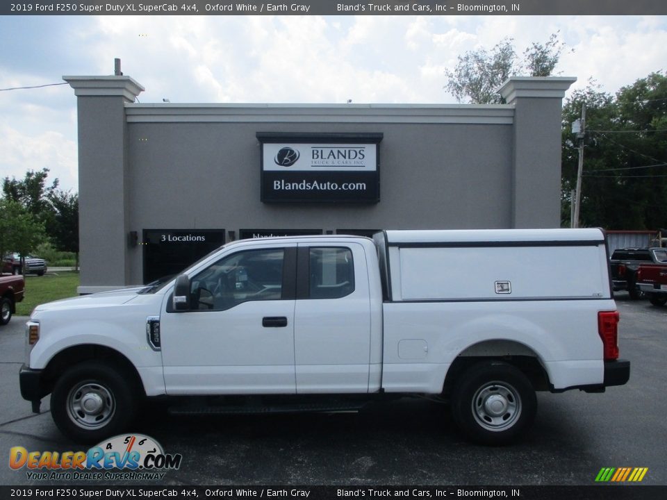 2019 Ford F250 Super Duty XL SuperCab 4x4 Oxford White / Earth Gray Photo #1