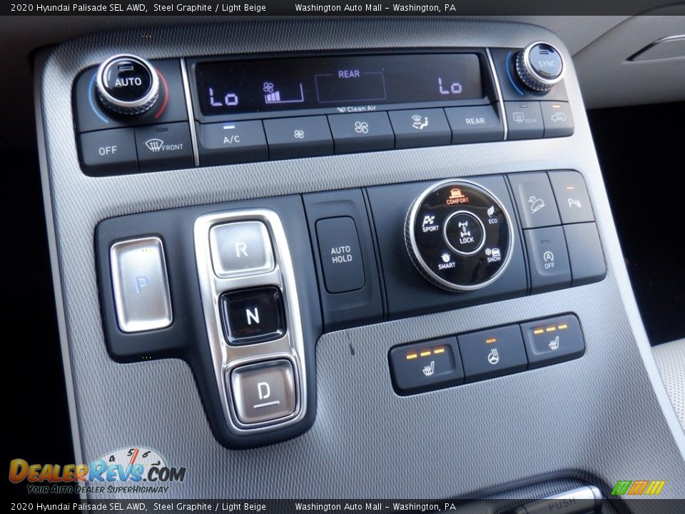 Controls of 2020 Hyundai Palisade SEL AWD Photo #17