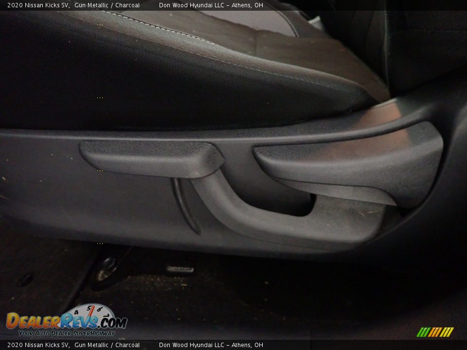 2020 Nissan Kicks SV Gun Metallic / Charcoal Photo #19