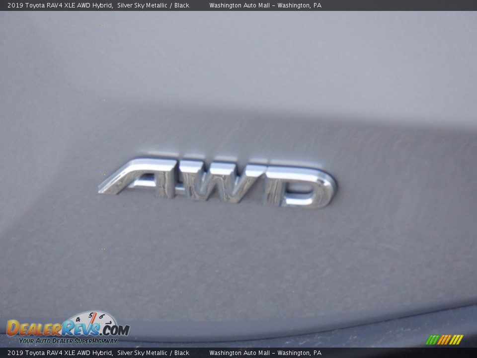 2019 Toyota RAV4 XLE AWD Hybrid Silver Sky Metallic / Black Photo #2
