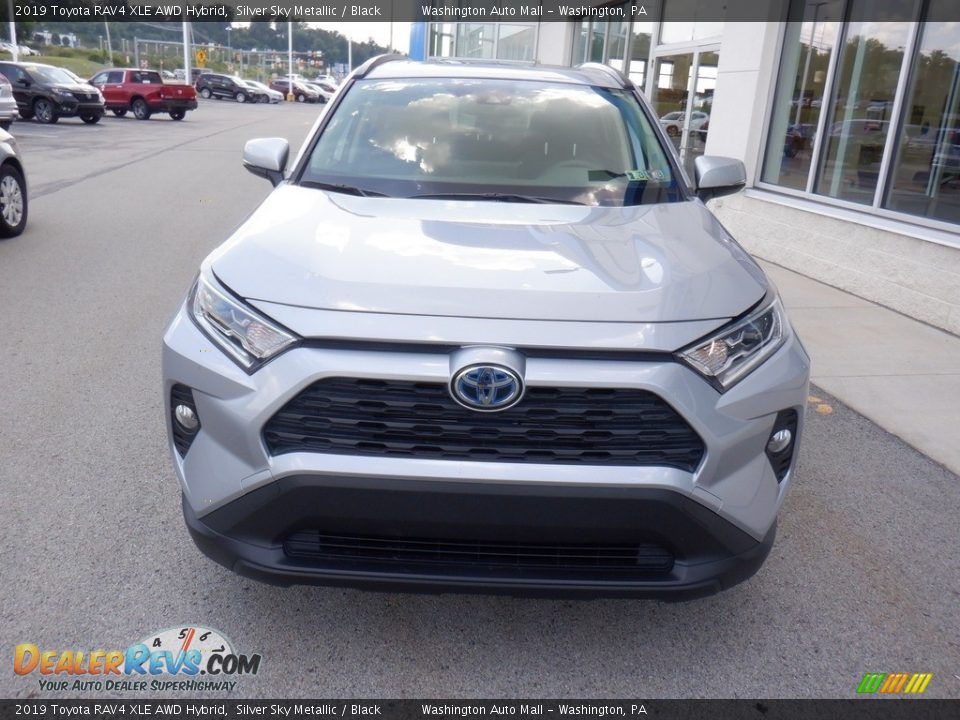 2019 Toyota RAV4 XLE AWD Hybrid Silver Sky Metallic / Black Photo #4