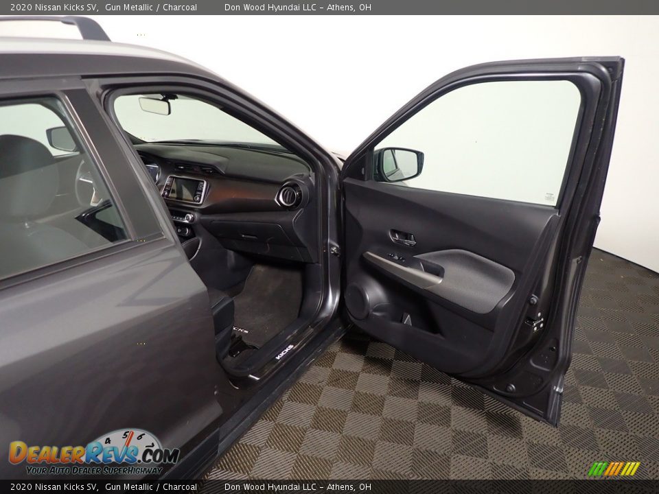 2020 Nissan Kicks SV Gun Metallic / Charcoal Photo #31