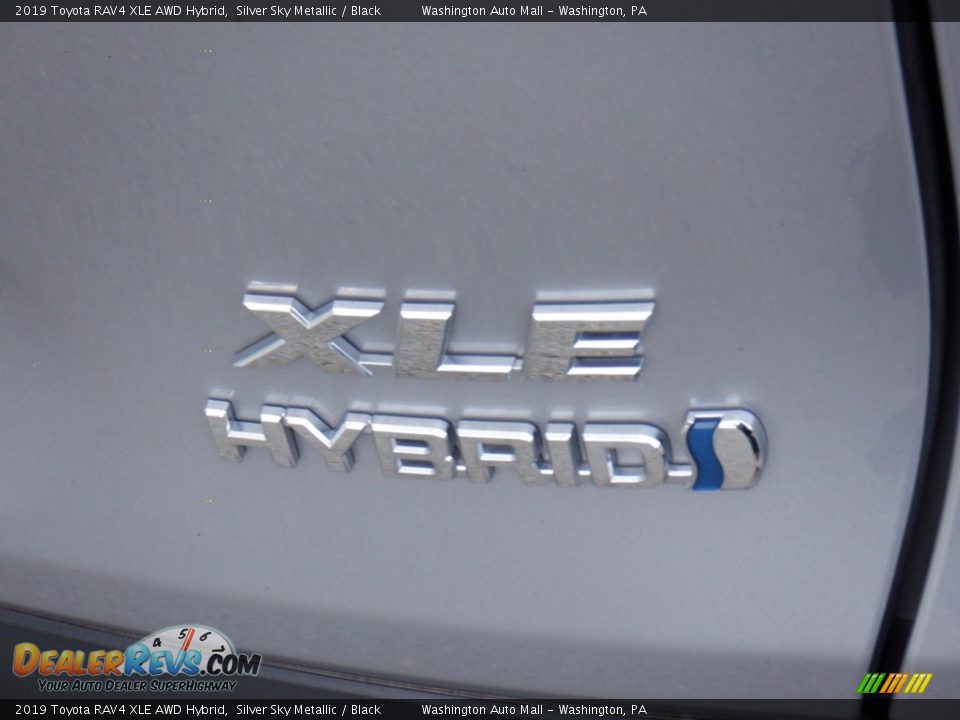 2019 Toyota RAV4 XLE AWD Hybrid Silver Sky Metallic / Black Photo #10