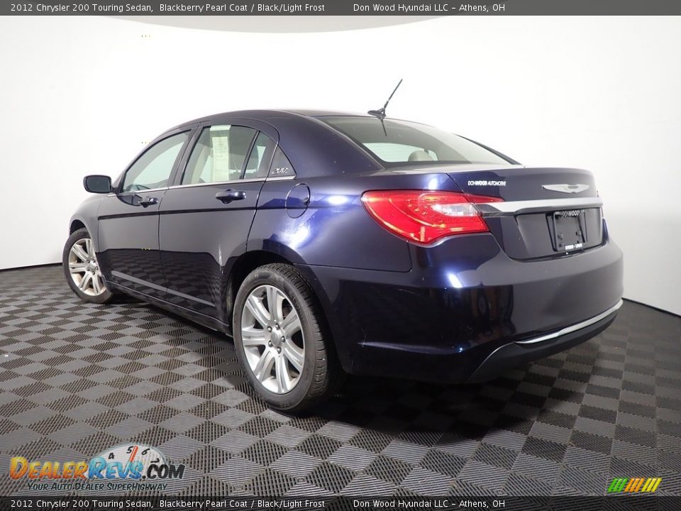 2012 Chrysler 200 Touring Sedan Blackberry Pearl Coat / Black/Light Frost Photo #10