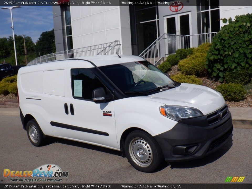 Front 3/4 View of 2015 Ram ProMaster City Tradesman Cargo Van Photo #1