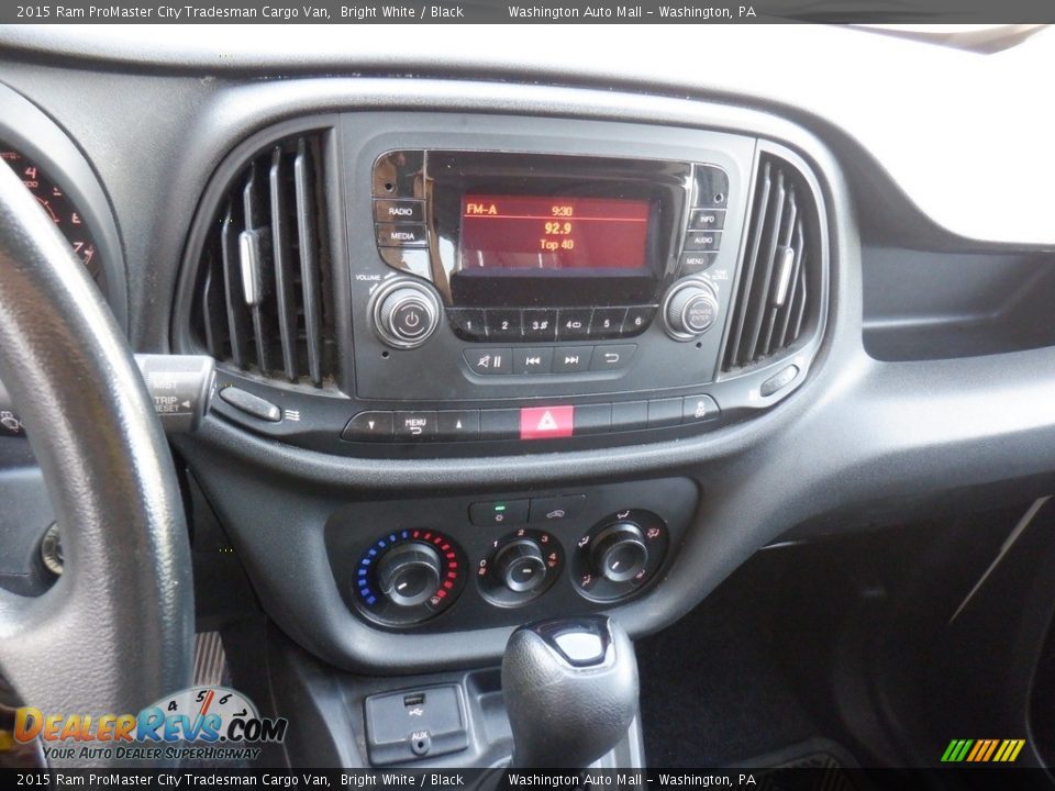 Controls of 2015 Ram ProMaster City Tradesman Cargo Van Photo #4