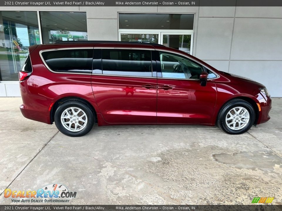 2021 Chrysler Voyager LXI Velvet Red Pearl / Black/Alloy Photo #6