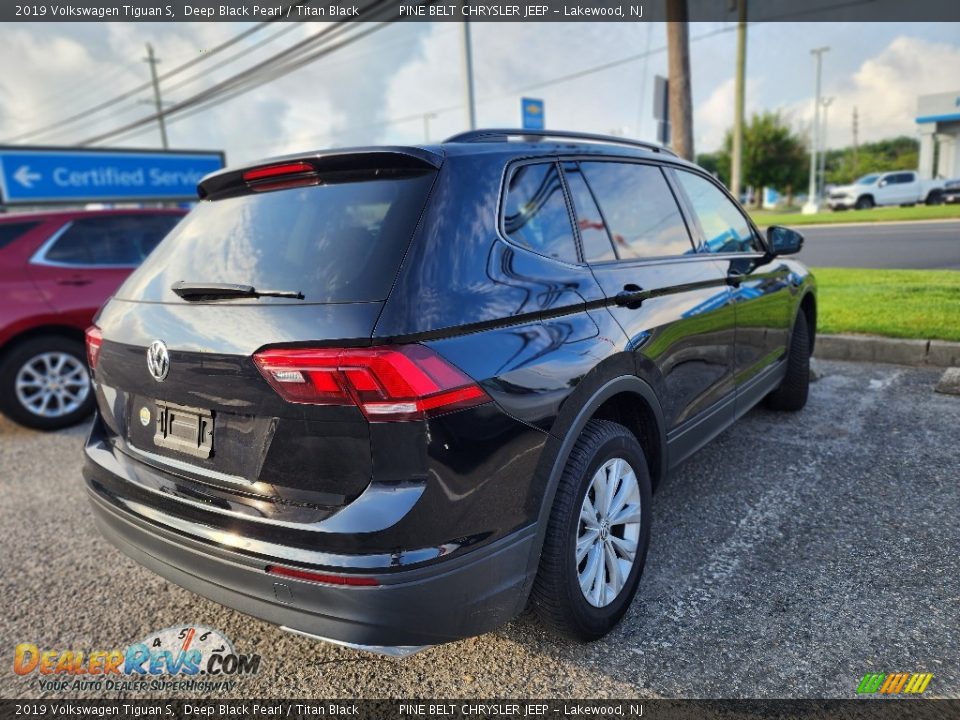 2019 Volkswagen Tiguan S Deep Black Pearl / Titan Black Photo #3