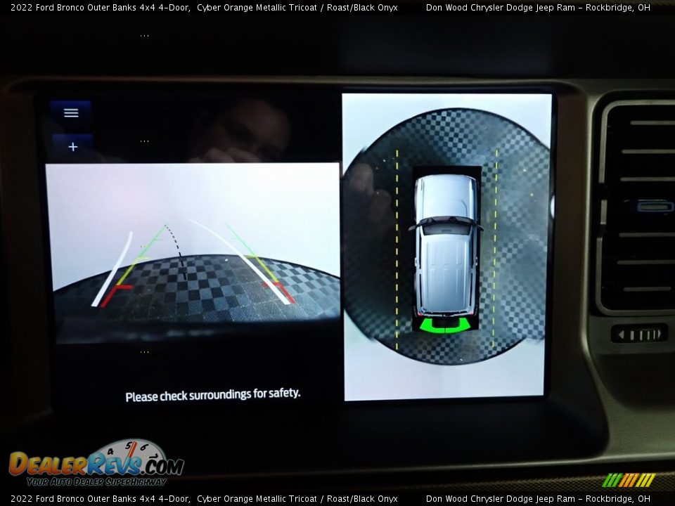 2022 Ford Bronco Outer Banks 4x4 4-Door Cyber Orange Metallic Tricoat / Roast/Black Onyx Photo #3