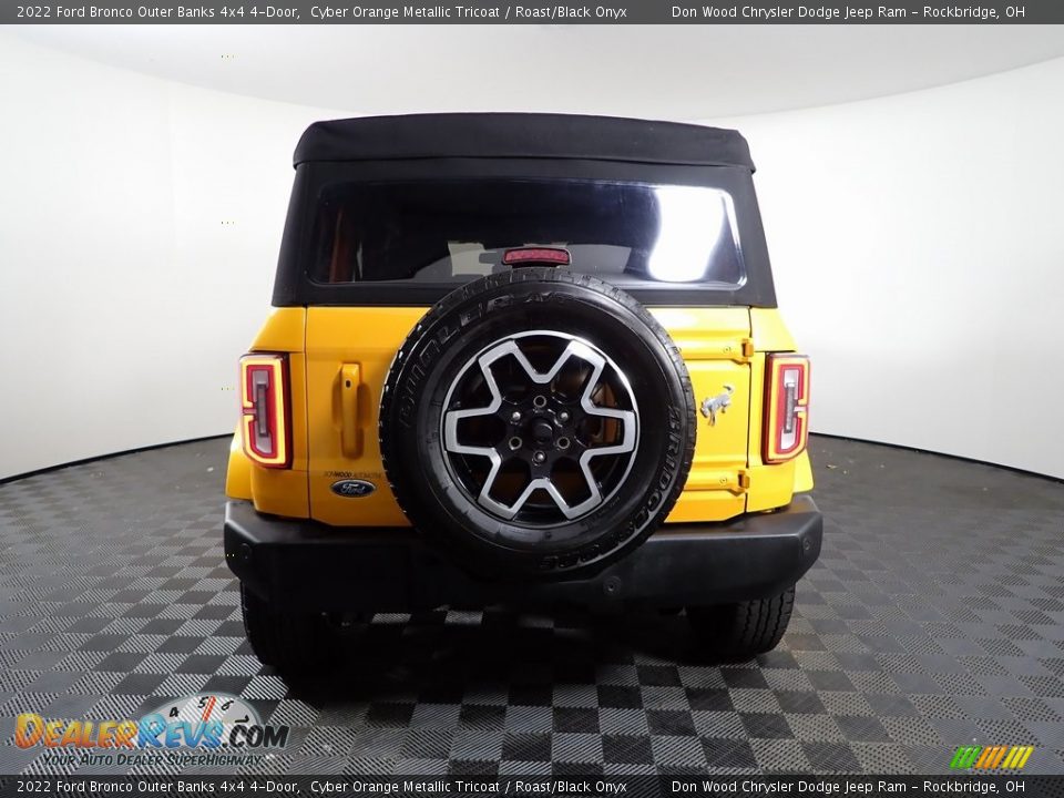 2022 Ford Bronco Outer Banks 4x4 4-Door Cyber Orange Metallic Tricoat / Roast/Black Onyx Photo #9