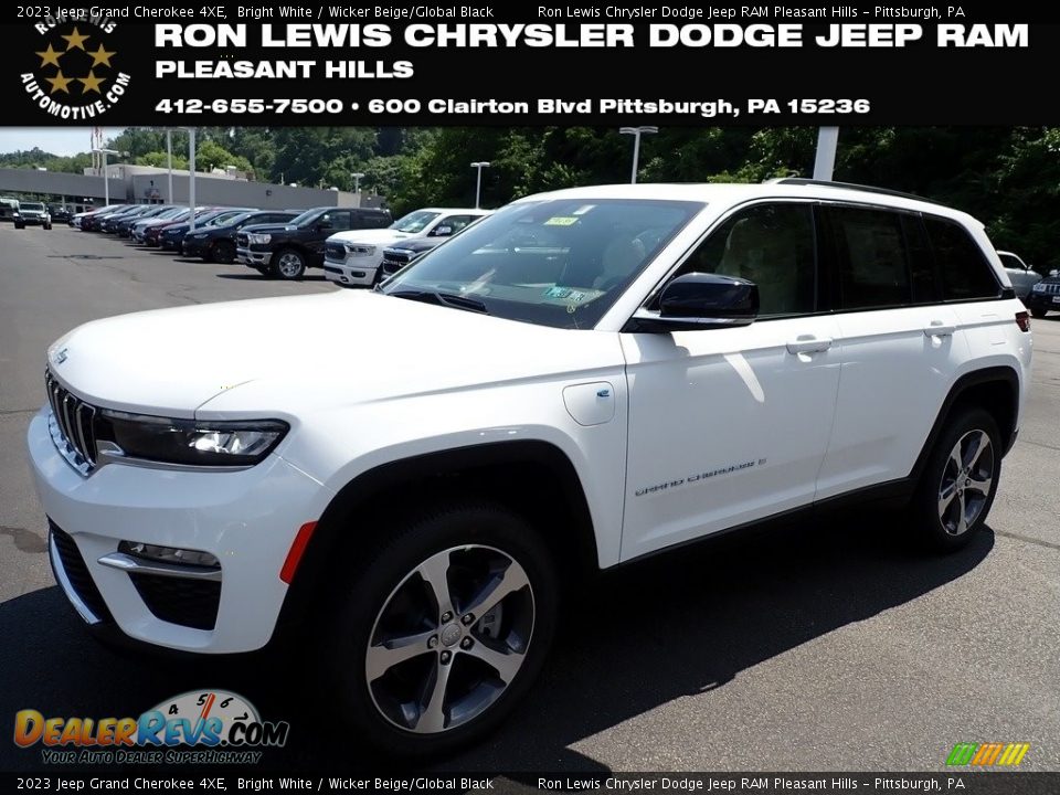 2023 Jeep Grand Cherokee 4XE Bright White / Wicker Beige/Global Black Photo #1