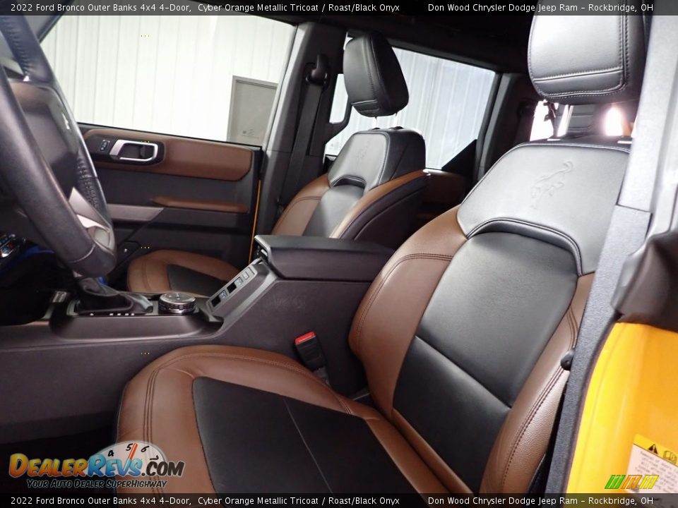 Front Seat of 2022 Ford Bronco Outer Banks 4x4 4-Door Photo #15
