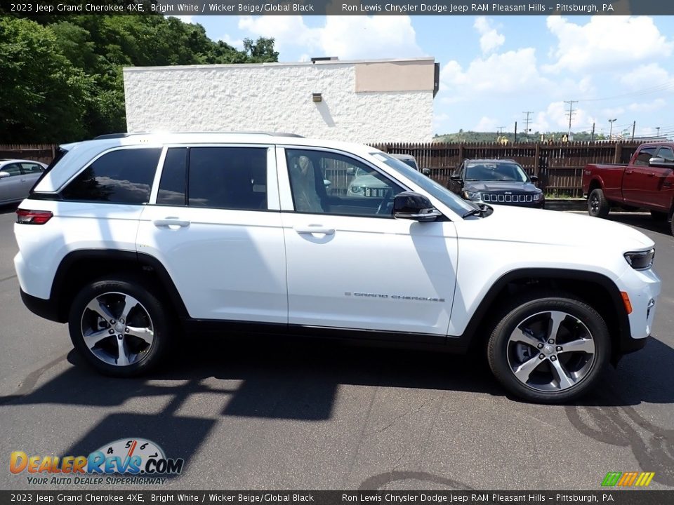 2023 Jeep Grand Cherokee 4XE Bright White / Wicker Beige/Global Black Photo #7