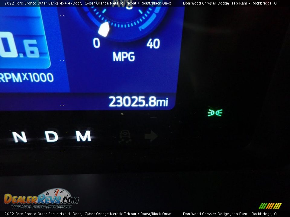 2022 Ford Bronco Outer Banks 4x4 4-Door Cyber Orange Metallic Tricoat / Roast/Black Onyx Photo #33