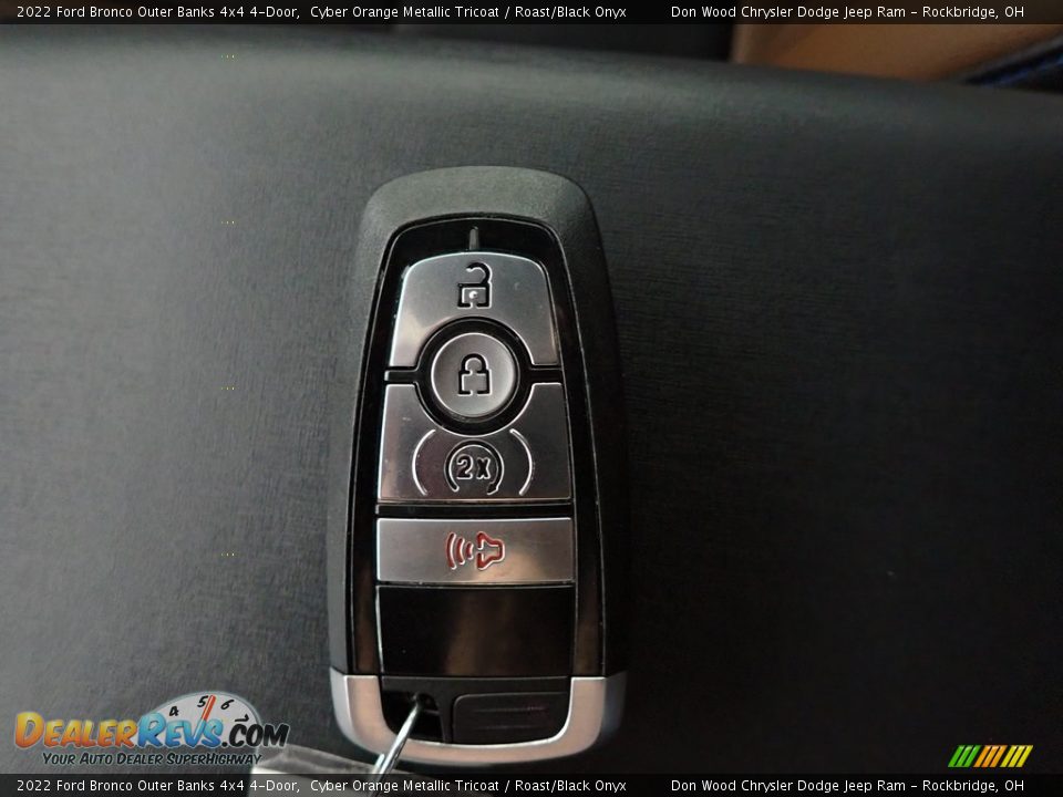 Keys of 2022 Ford Bronco Outer Banks 4x4 4-Door Photo #34