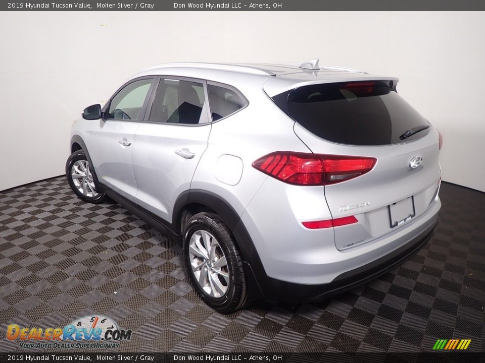 2019 Hyundai Tucson Value Molten Silver / Gray Photo #10