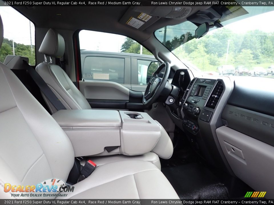 Front Seat of 2021 Ford F250 Super Duty XL Regular Cab 4x4 Photo #8