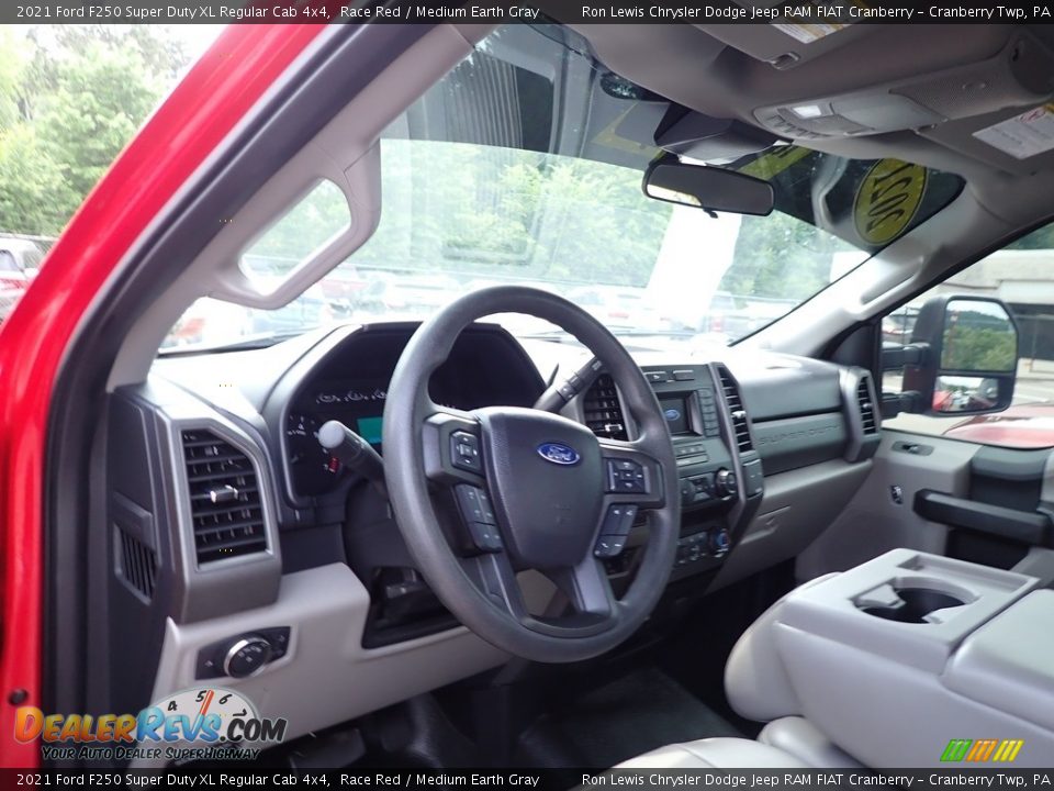 Dashboard of 2021 Ford F250 Super Duty XL Regular Cab 4x4 Photo #11
