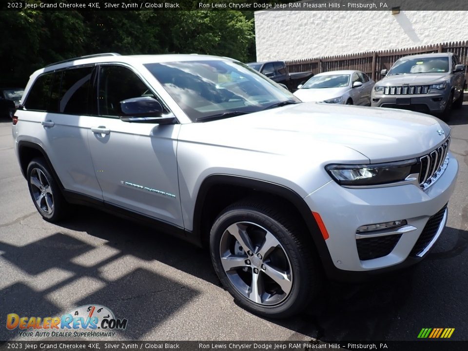 2023 Jeep Grand Cherokee 4XE Silver Zynith / Global Black Photo #8