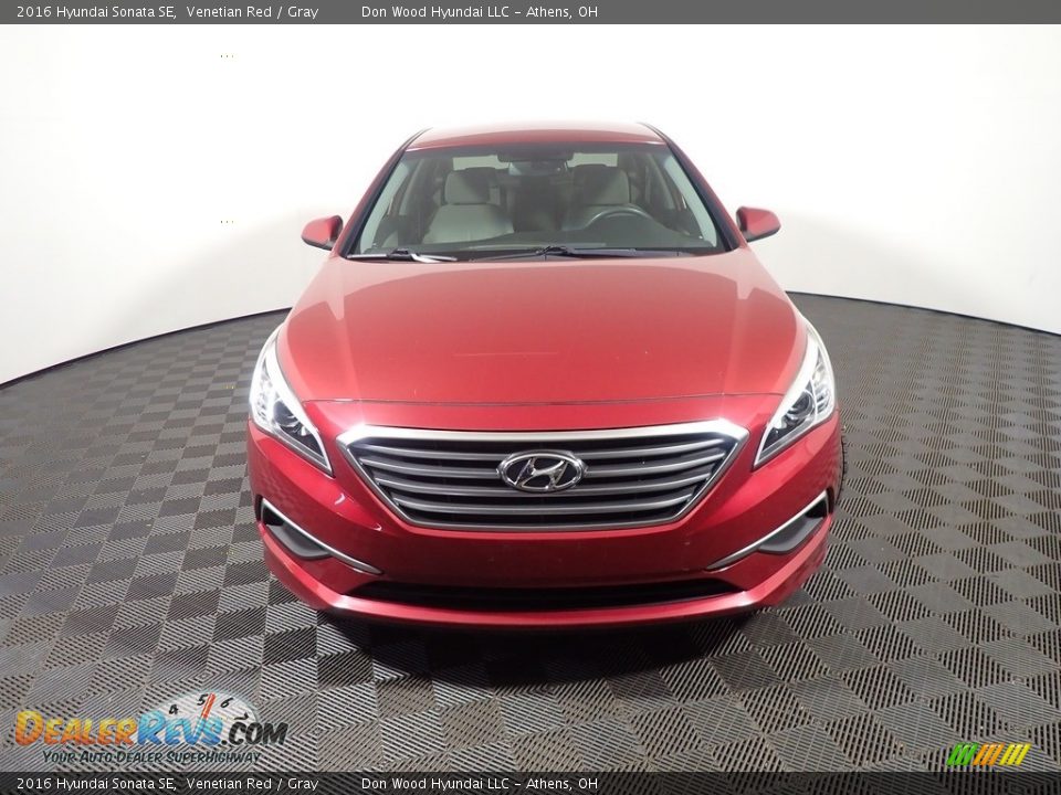 2016 Hyundai Sonata SE Venetian Red / Gray Photo #4