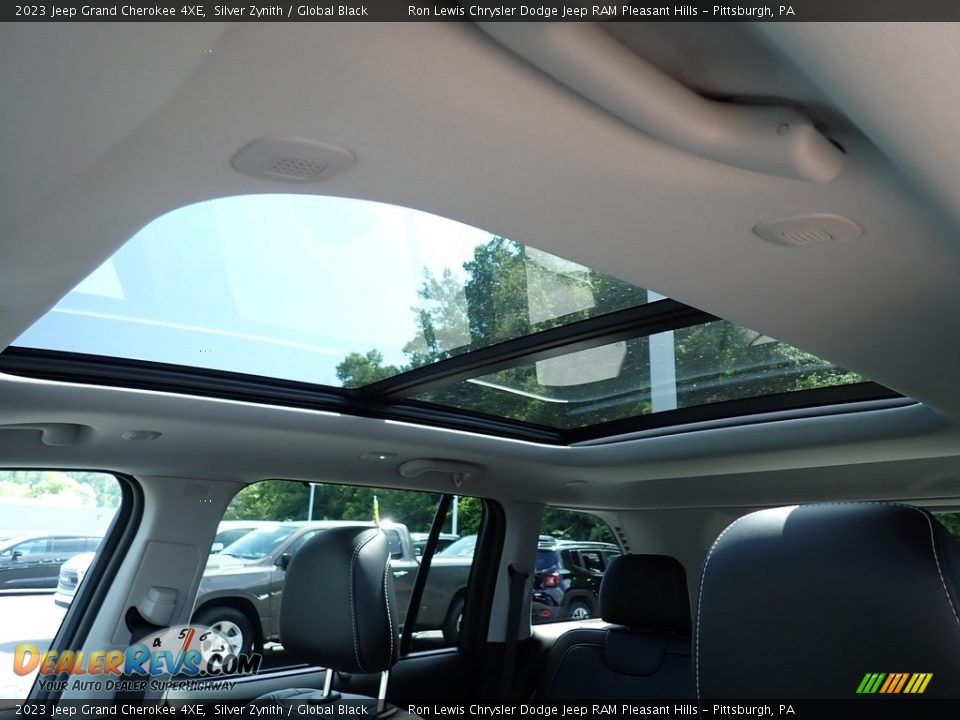 Sunroof of 2023 Jeep Grand Cherokee 4XE Photo #17