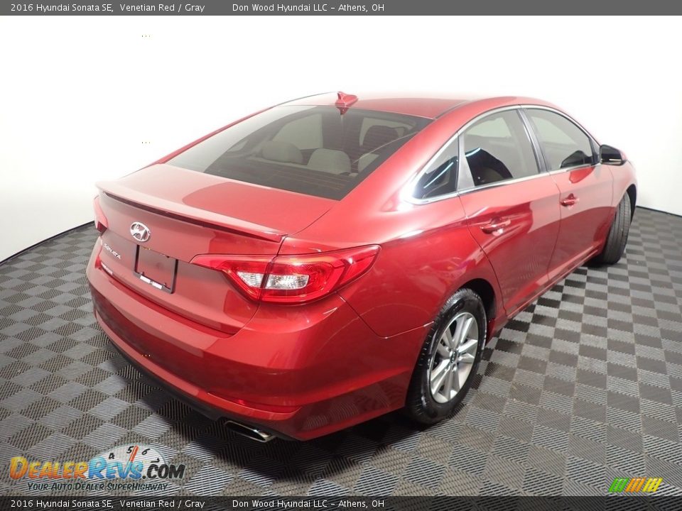 2016 Hyundai Sonata SE Venetian Red / Gray Photo #15