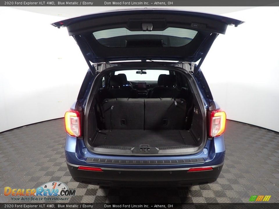 2020 Ford Explorer XLT 4WD Blue Metallic / Ebony Photo #12