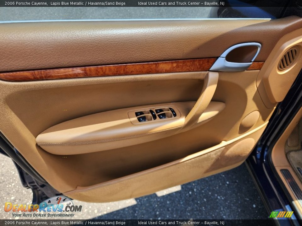 Door Panel of 2006 Porsche Cayenne  Photo #29