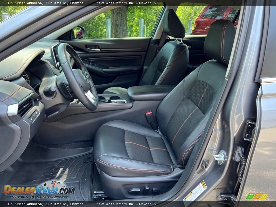 Charcoal Interior - 2019 Nissan Altima SR Photo #11