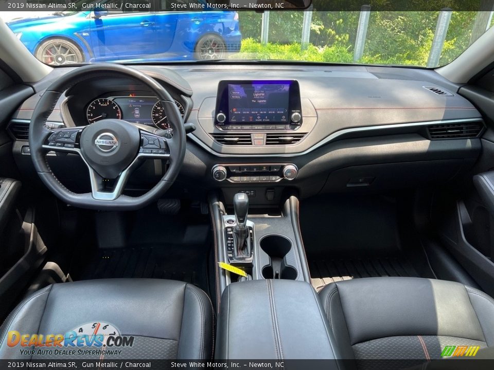 Dashboard of 2019 Nissan Altima SR Photo #17