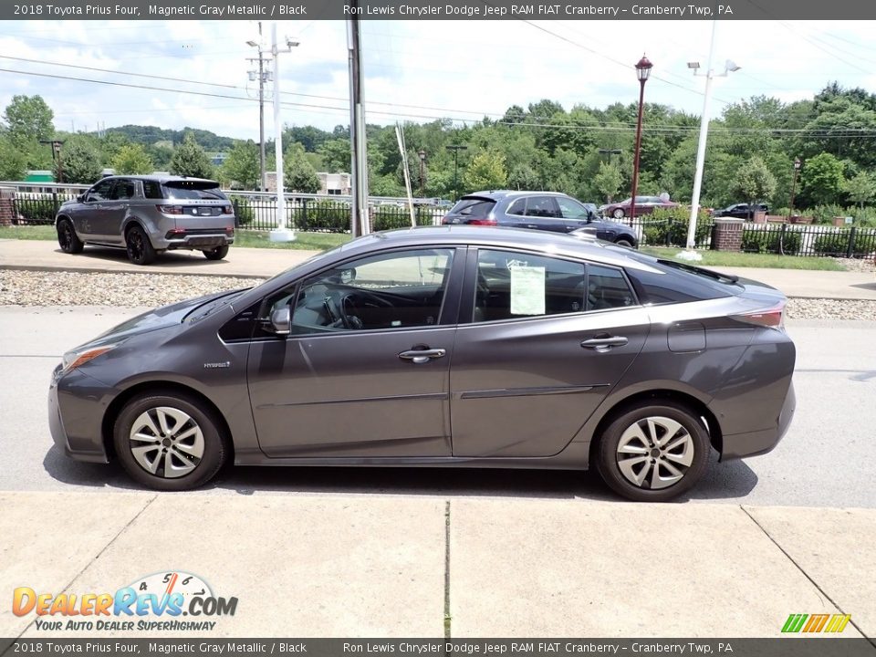 2018 Toyota Prius Four Magnetic Gray Metallic / Black Photo #5