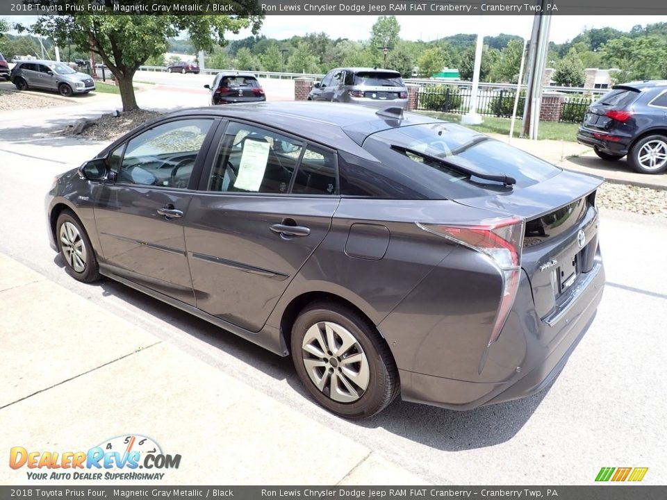 2018 Toyota Prius Four Magnetic Gray Metallic / Black Photo #6