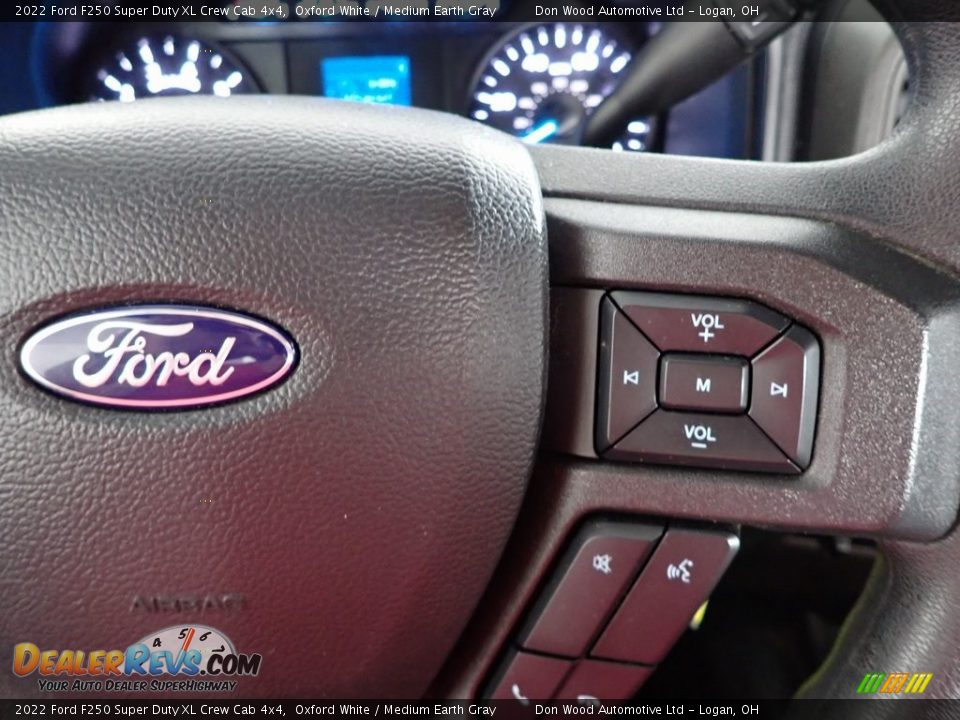 2022 Ford F250 Super Duty XL Crew Cab 4x4 Steering Wheel Photo #15