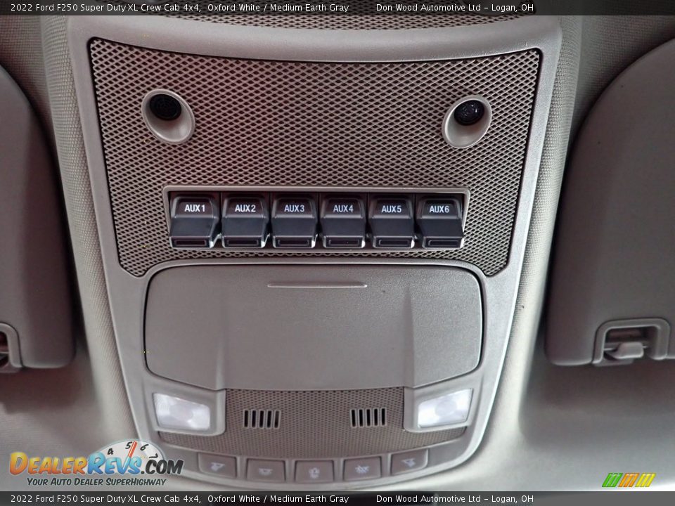 Controls of 2022 Ford F250 Super Duty XL Crew Cab 4x4 Photo #19